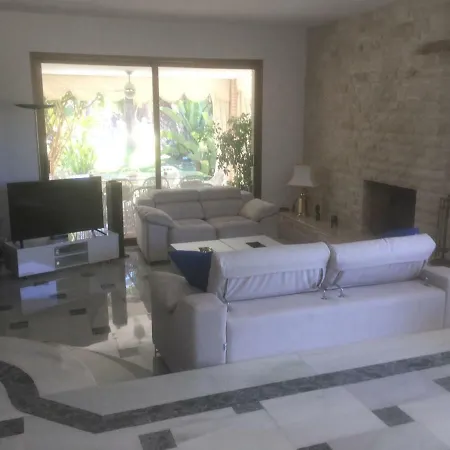 Casa Jardin אלביר