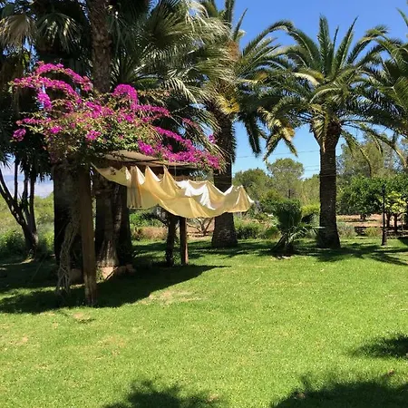 Casa Jardin בית נופש אלביר